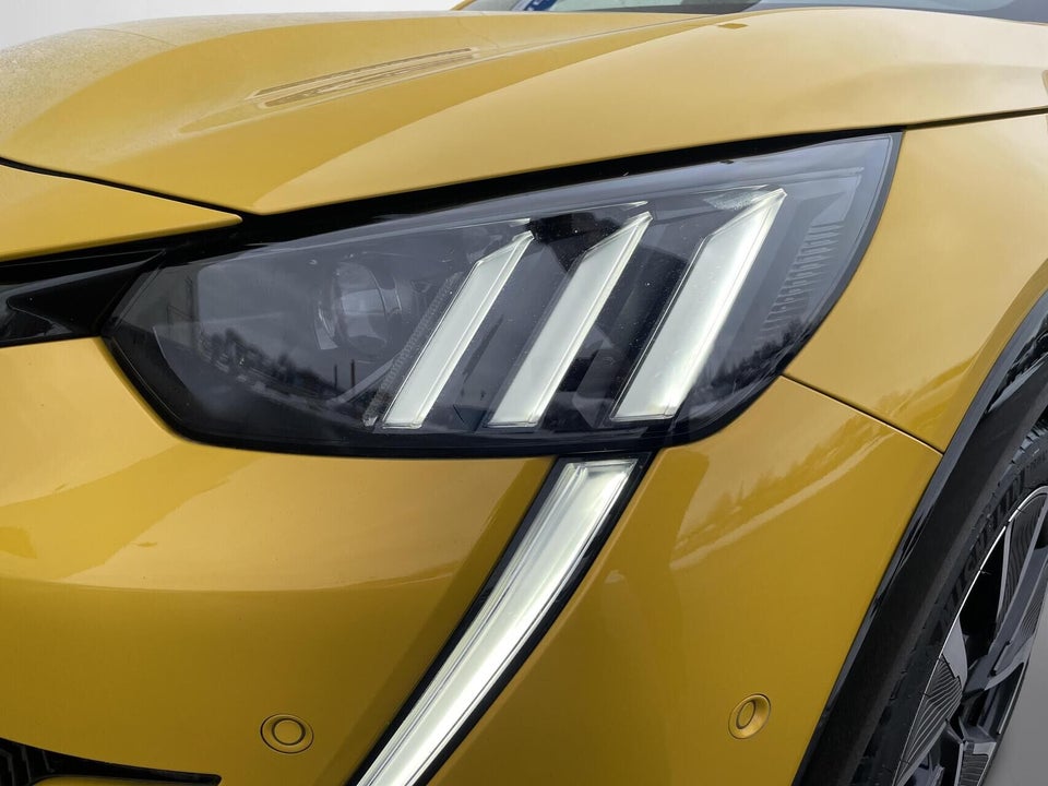 Peugeot e-208 50 GT Pack 5d