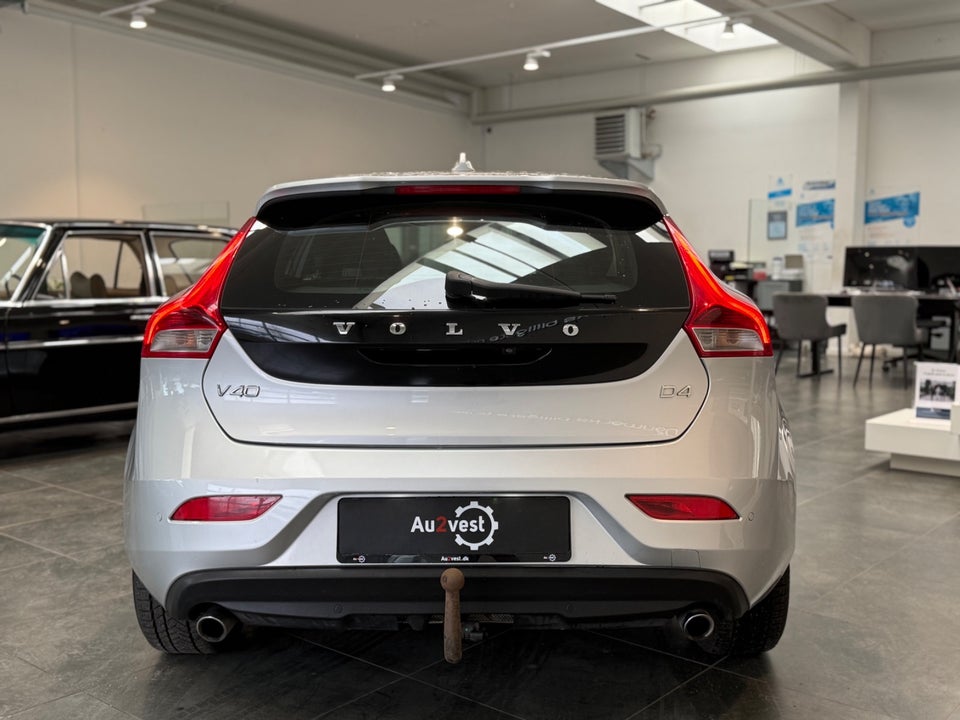 Volvo V40 CC 2,0 D4 177 Kinetic aut. 5d