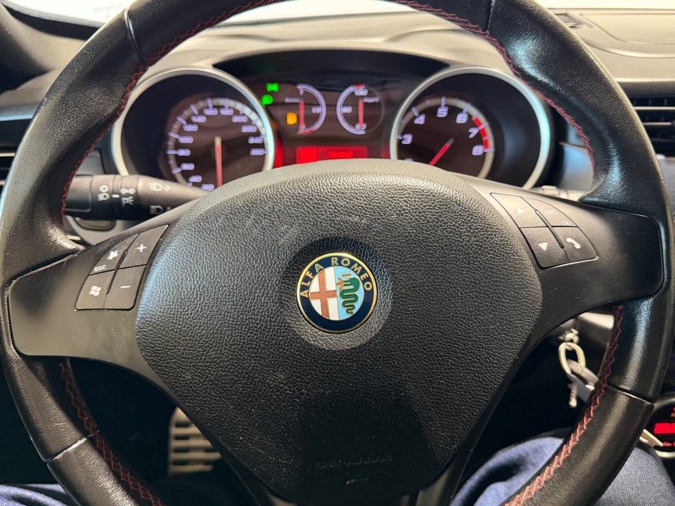 Alfa Romeo Giulietta 1,4 M-Air 170 Sportiva TCT 5d