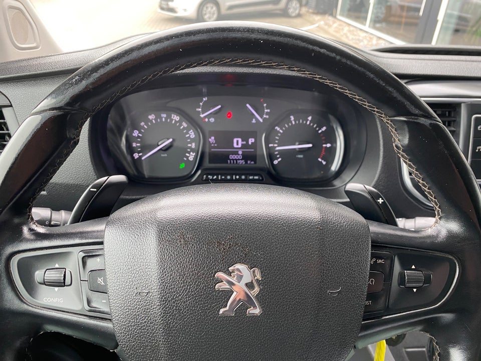 Peugeot Expert 2,0 BlueHDi 122 L3 Plus EAT8 Van