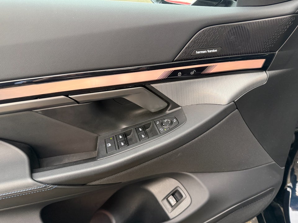 BMW i5 eDrive40 M-Sport 4d