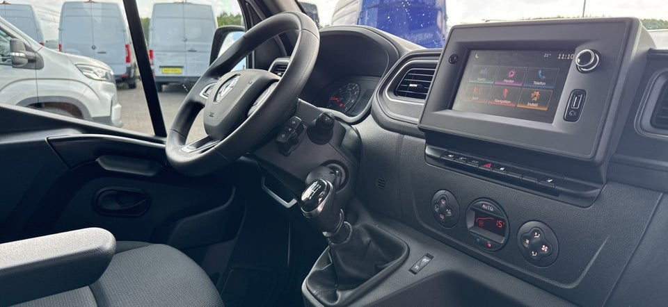 Renault Master IV T35 2,3 dCi 145 L3H2 Kassevogn RWD