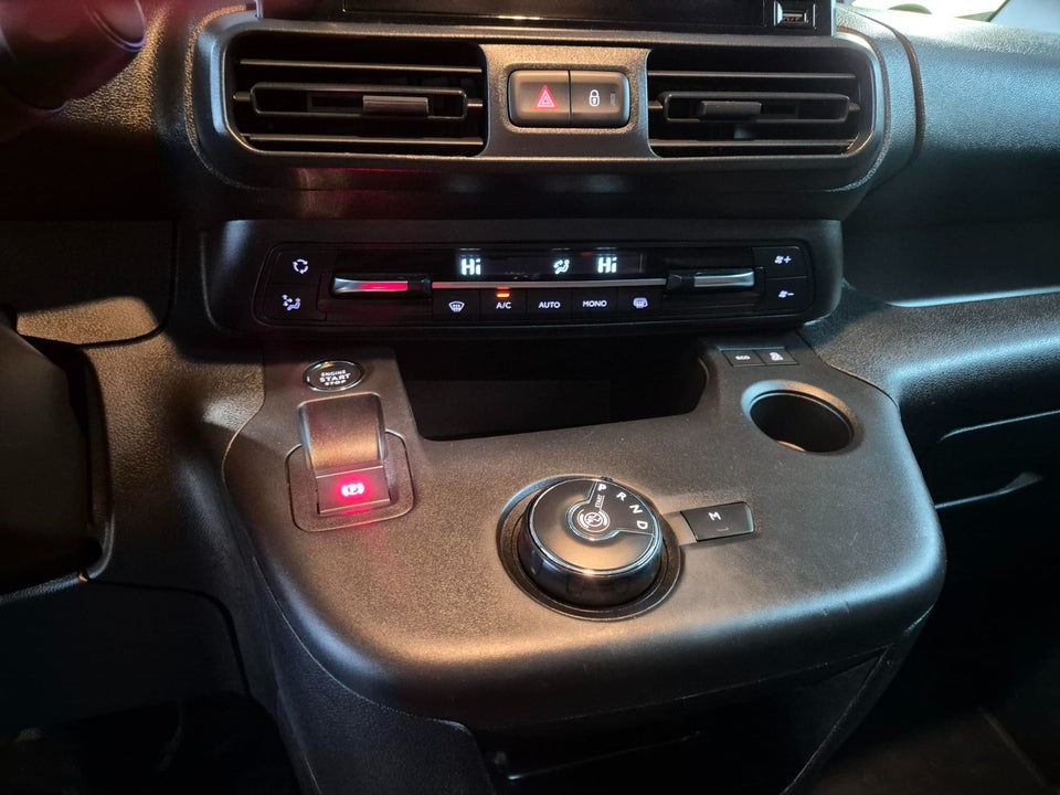 Peugeot Partner 1,5 BlueHDi 130 L1V1 Ultimate EAT8 Van