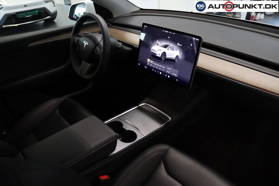 Tesla Model Y Long Range RWD 5d