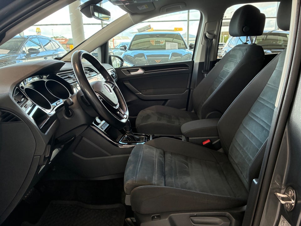 VW Touran 1,5 TSi 150 Highline DSG 7prs 5d