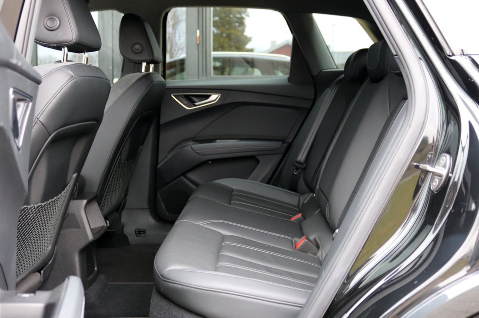 Audi Q4 e-tron 40 Advanced 5d