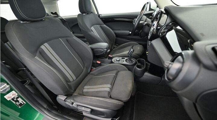 MINI Cooper SE Experience 3d