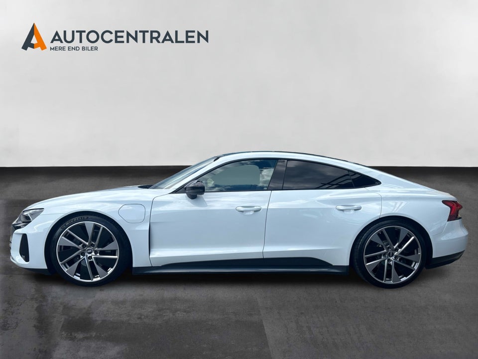 Audi e-tron GT quattro 4d
