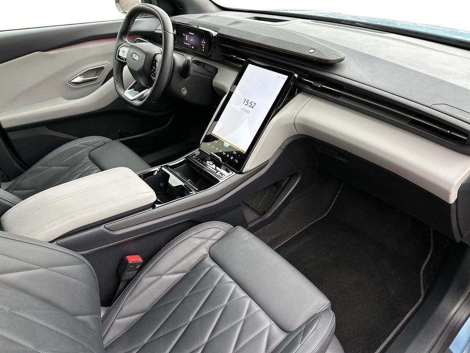 Ford Explorer 84 Premium Extended Range AWD 5d