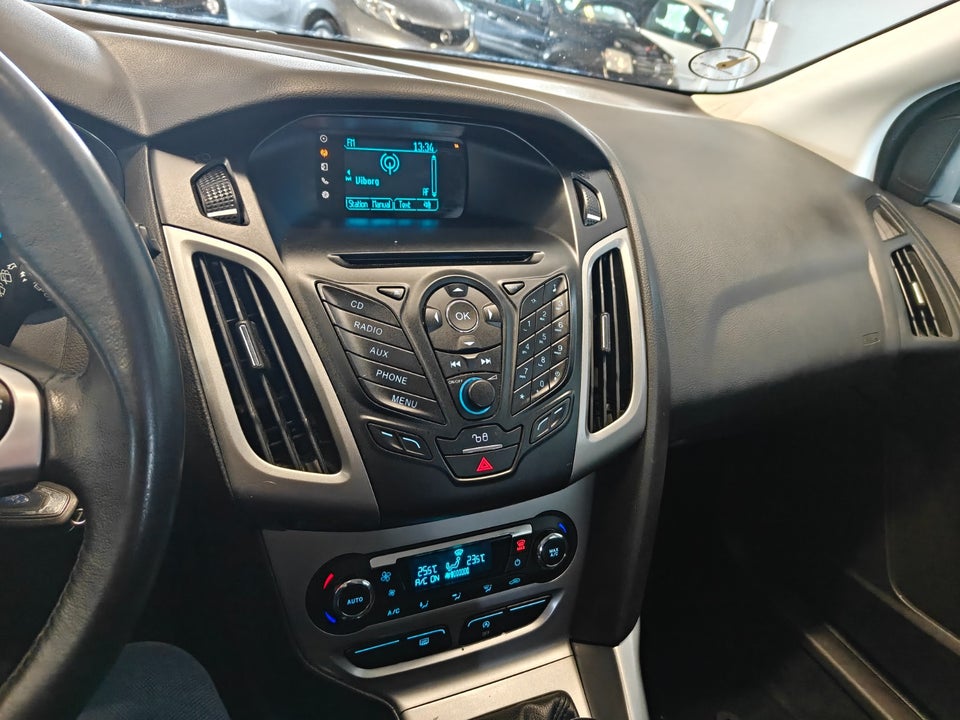 Ford Focus 1,0 SCTi 100 Titanium stc. 5d