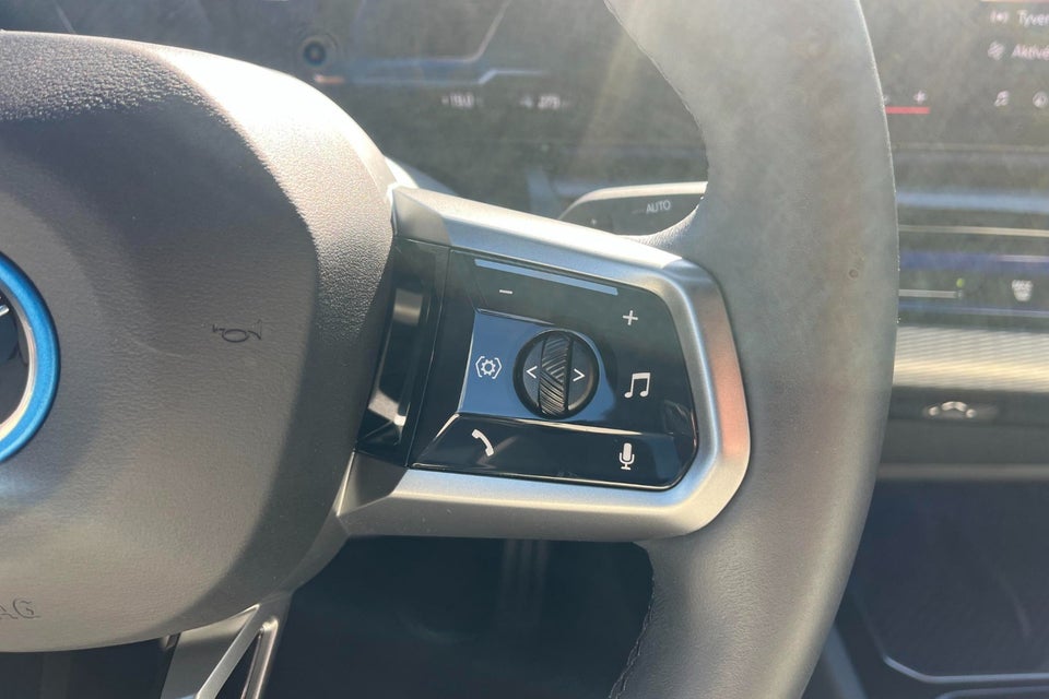 BMW i5 eDrive40 M-Sport 4d