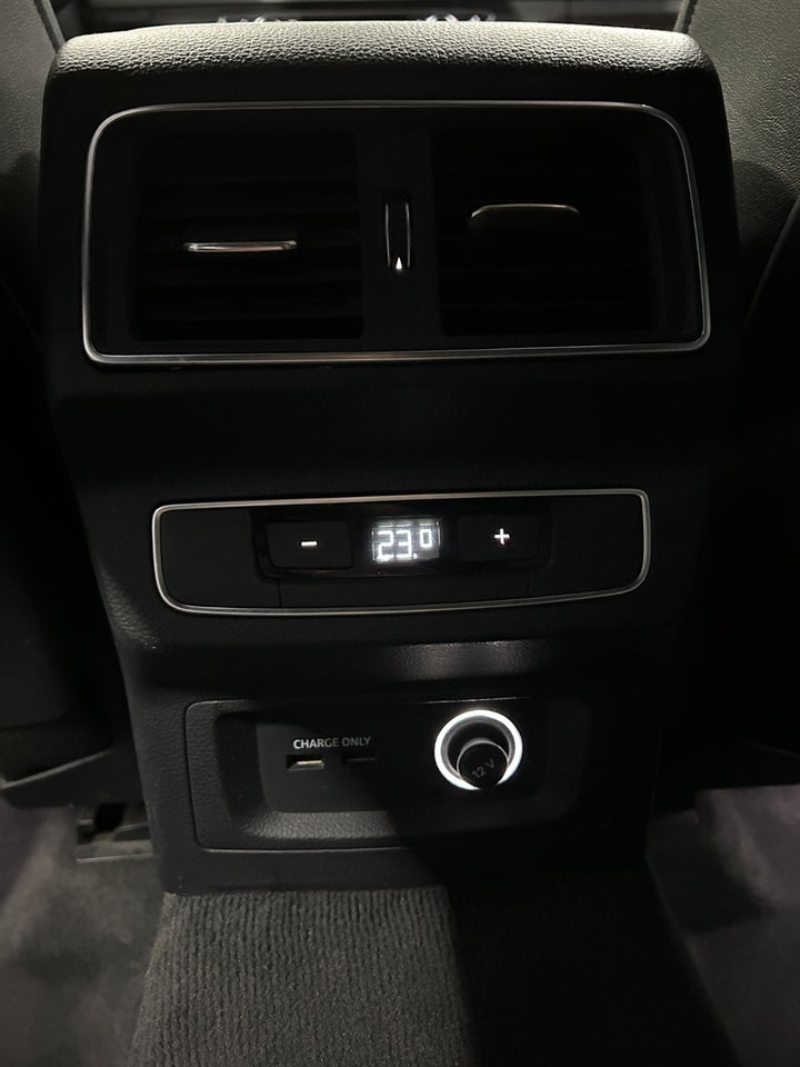 Audi Q5 40 TDi S-line quattro S-tr. 5d