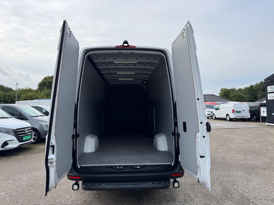 Mercedes Sprinter 317 2,0 CDi A3 Kassevogn aut. RWD