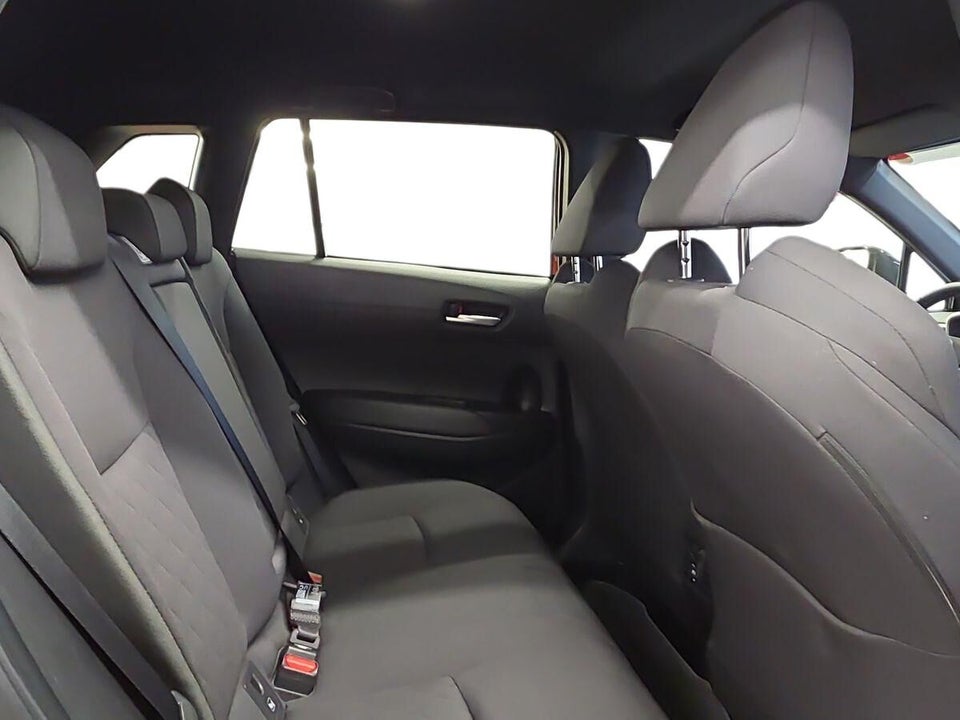 Toyota Corolla Cross 1,8 Hybrid Style Comfort CVT 5d