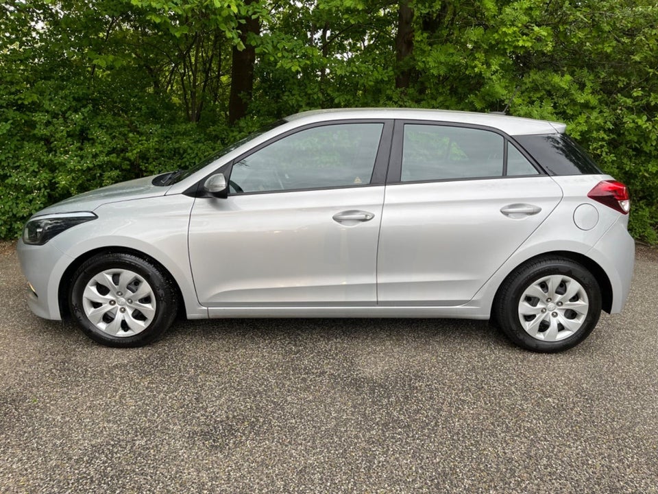 Hyundai i20 1,25 Elegance 5d