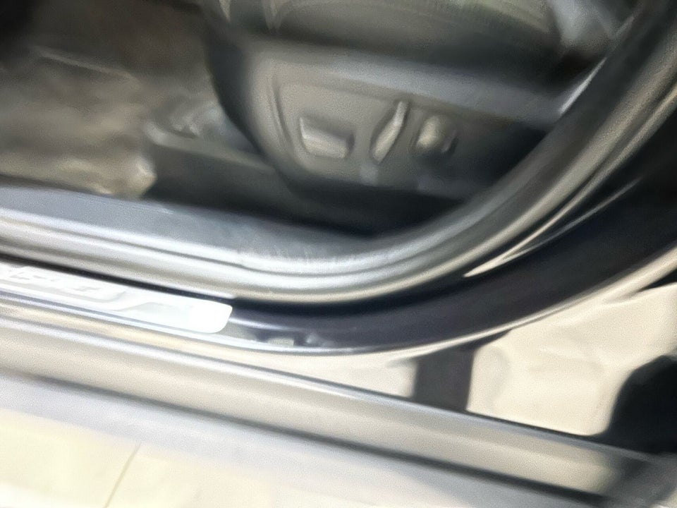 Ford Kuga 2,5 PHEV Vignale CVT 5d