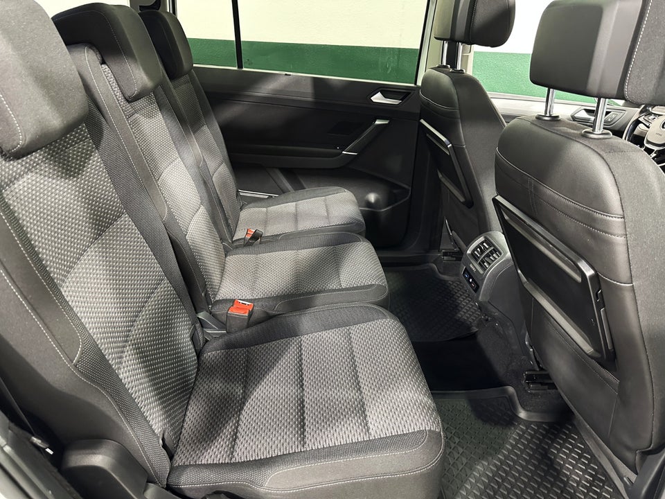 VW Touran 1,4 TSi 150 R-line DSG 7prs 5d