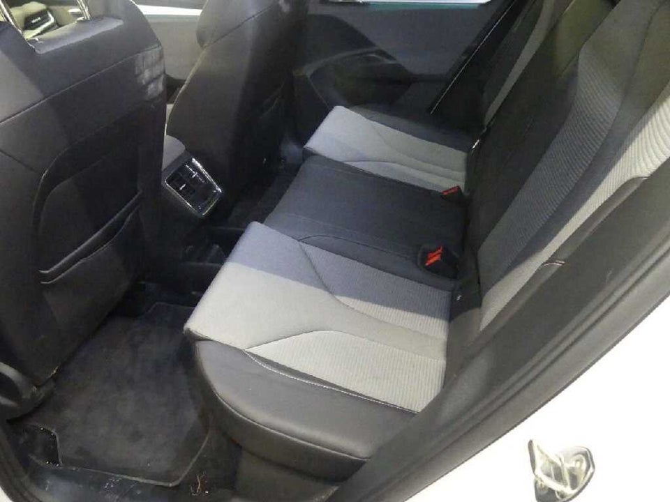 Skoda Enyaq 80 iV Plus Loft 5d