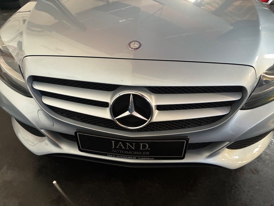 Mercedes C220 2,2 BlueTEC Business stc. aut. 5d