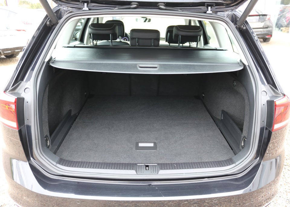 VW Passat 1,5 TSi 150 Elegance High Variant DSG 5d