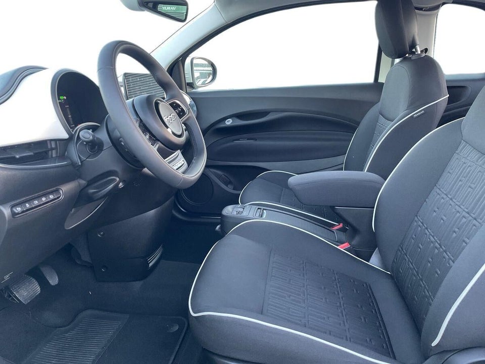 Fiat 500e 42 la Prima 3+1 4d