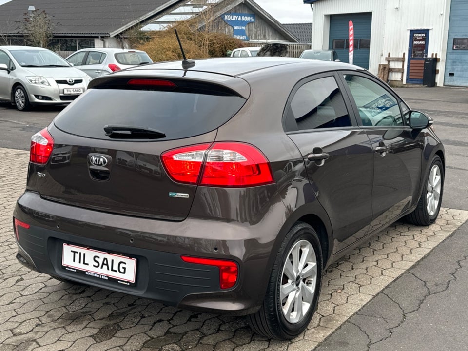 Kia Rio 1,2 CVVT Premium 5d