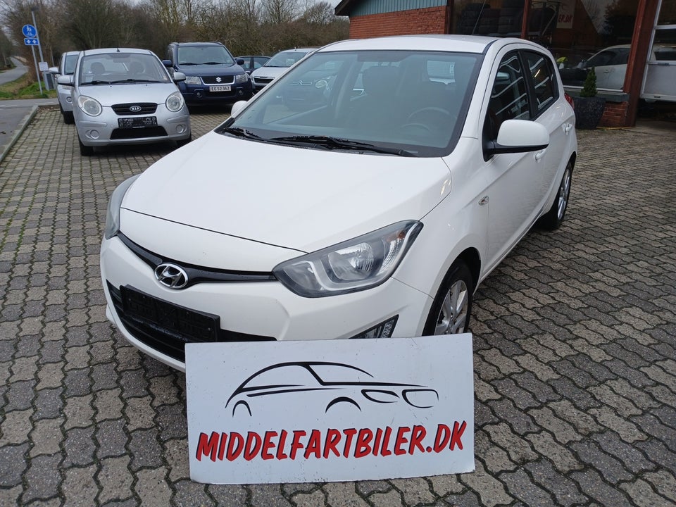 Hyundai i20 1,25 Classic XTR 5d