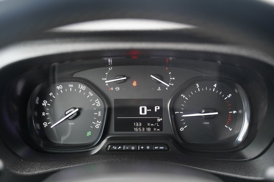 Peugeot Expert 2,0 BlueHDi 122 L2 Premium EAT8 Van