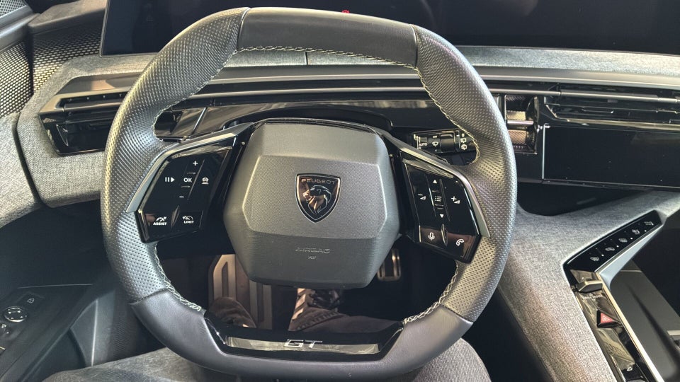 Peugeot e-5008 77 GT Pack 7prs 5d