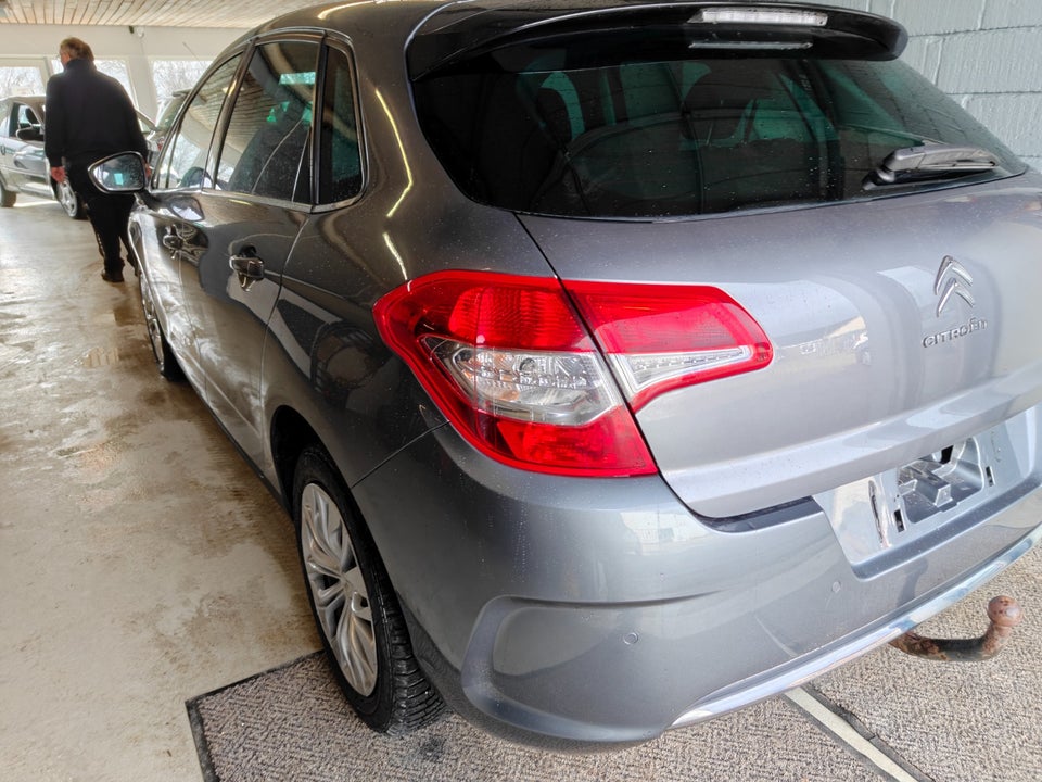 Citroën C4 1,6 e-HDi 112 Seduction 5d