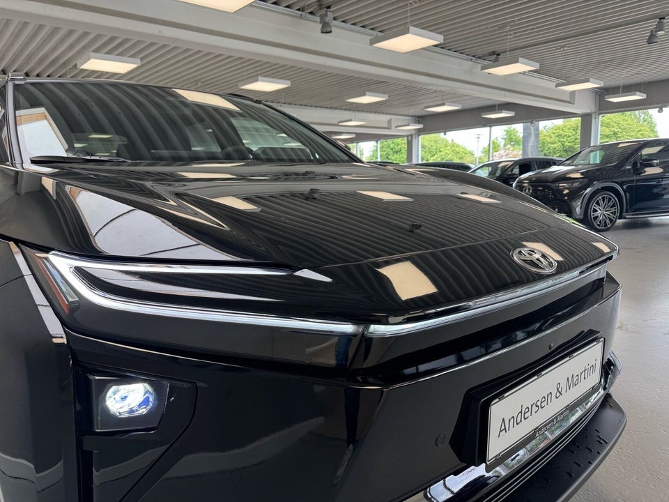 Toyota bZ4X 73 Executive 5d