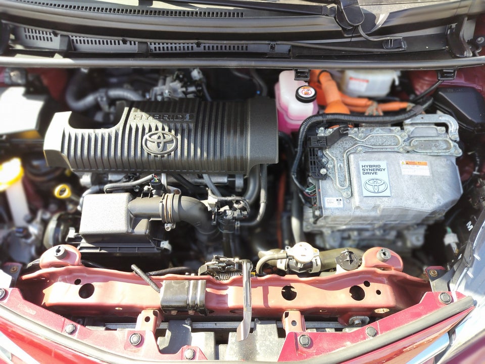 Toyota Yaris 1,5 Hybrid H3 Limited e-CVT 5d