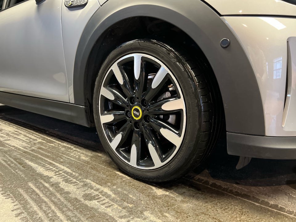 MINI Cooper SE Yours Trim 3d