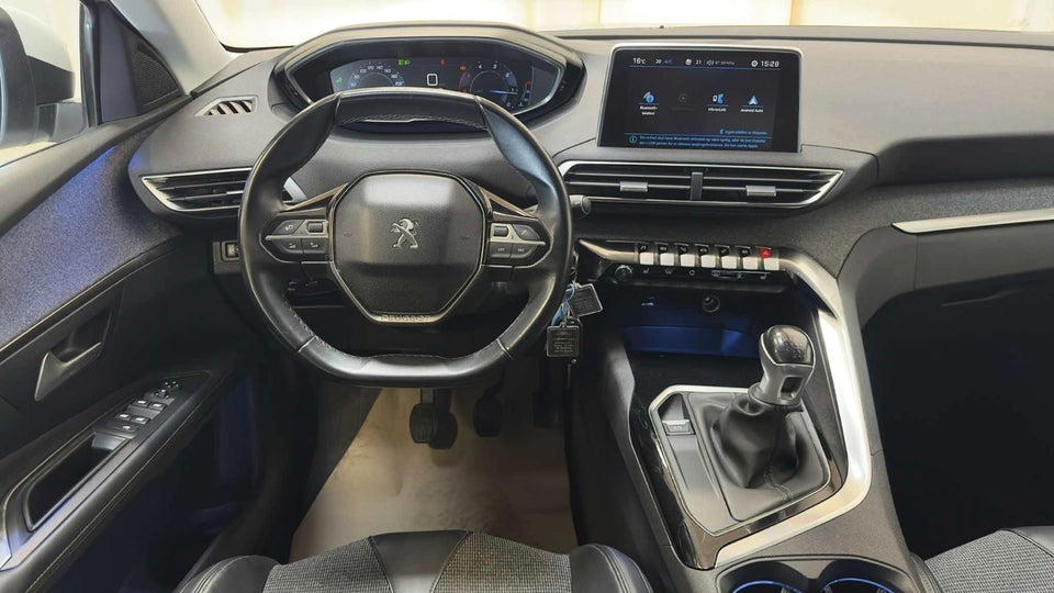 Peugeot 3008 1,6 BlueHDi 120 Allure 5d