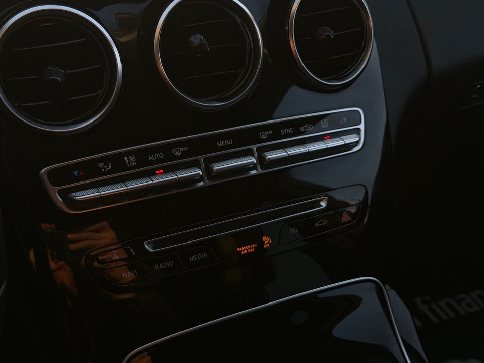 Mercedes C220 d 2,2 AMG Line aut. 4d