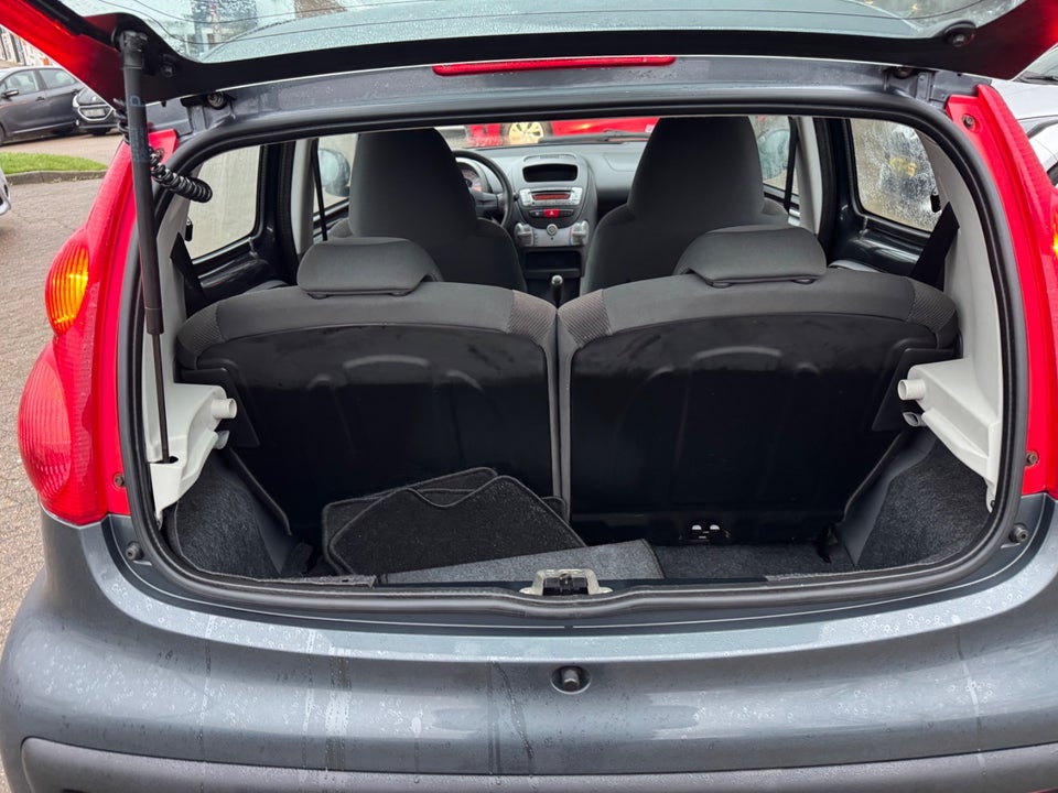 Citroën C1 1,0i  5d