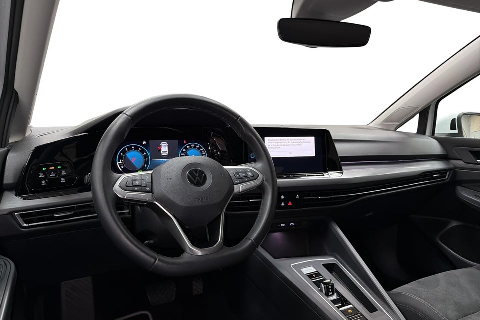VW Golf VIII 1,5 eTSi 150 Style Variant DSG 5d