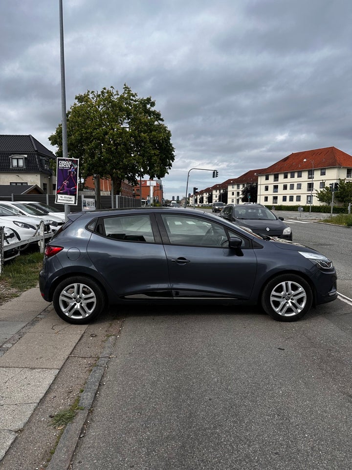Renault Clio IV 0,9 TCe 90 Zen 5d