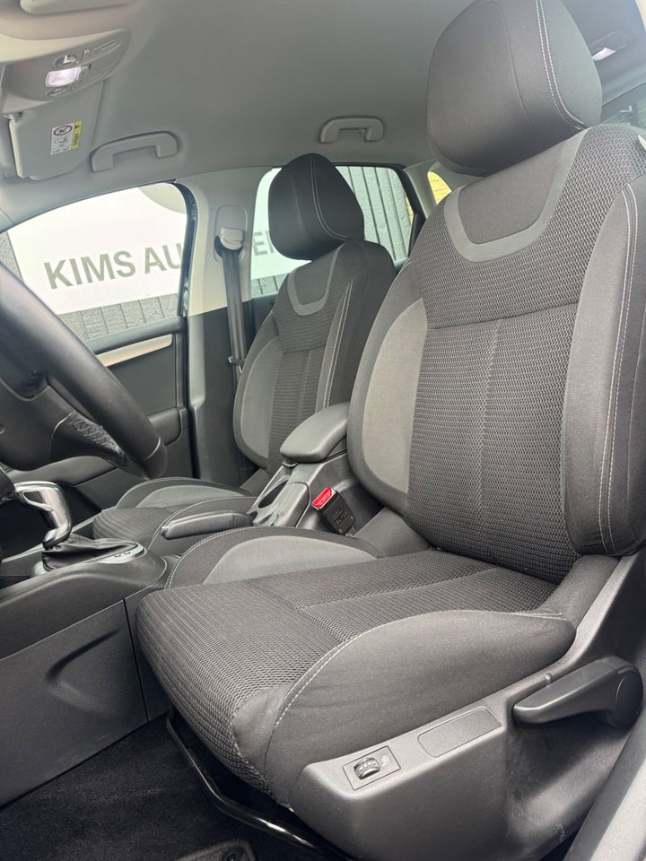 Citroën C4 1,2 PureTech 130 Feel EAT6 5d