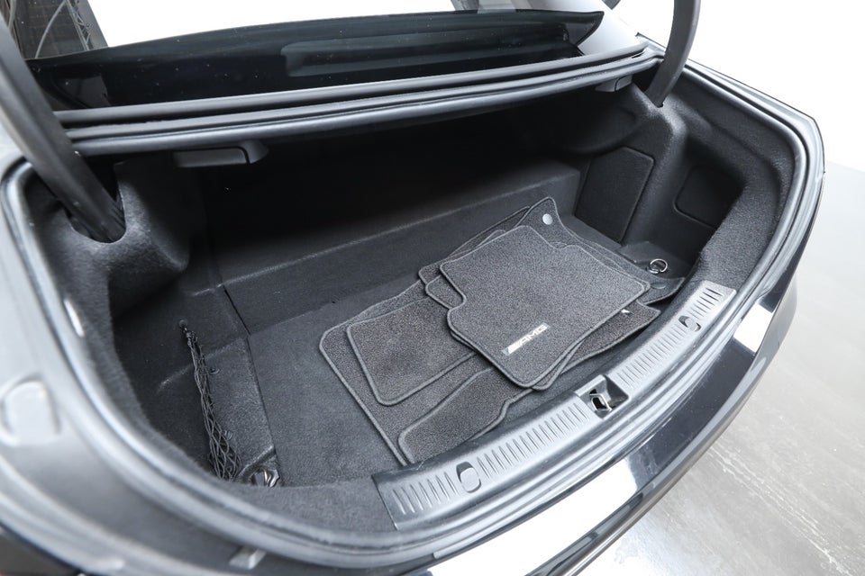 Mercedes E300 e 2,0 AMG Line aut. 4d