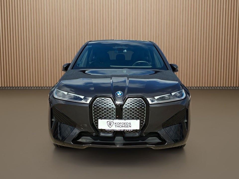 BMW iX xDrive40 5d