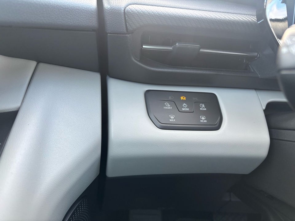 Ford Explorer 77 Premium Extended Range 5d