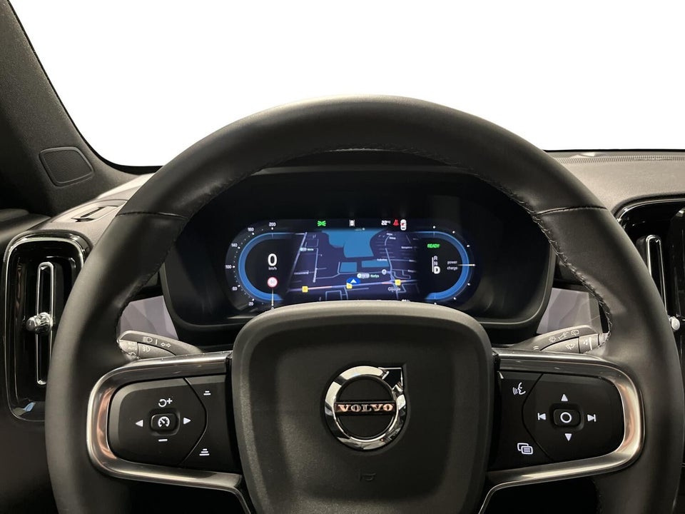 Volvo EX40 Extended Range Plus 5d