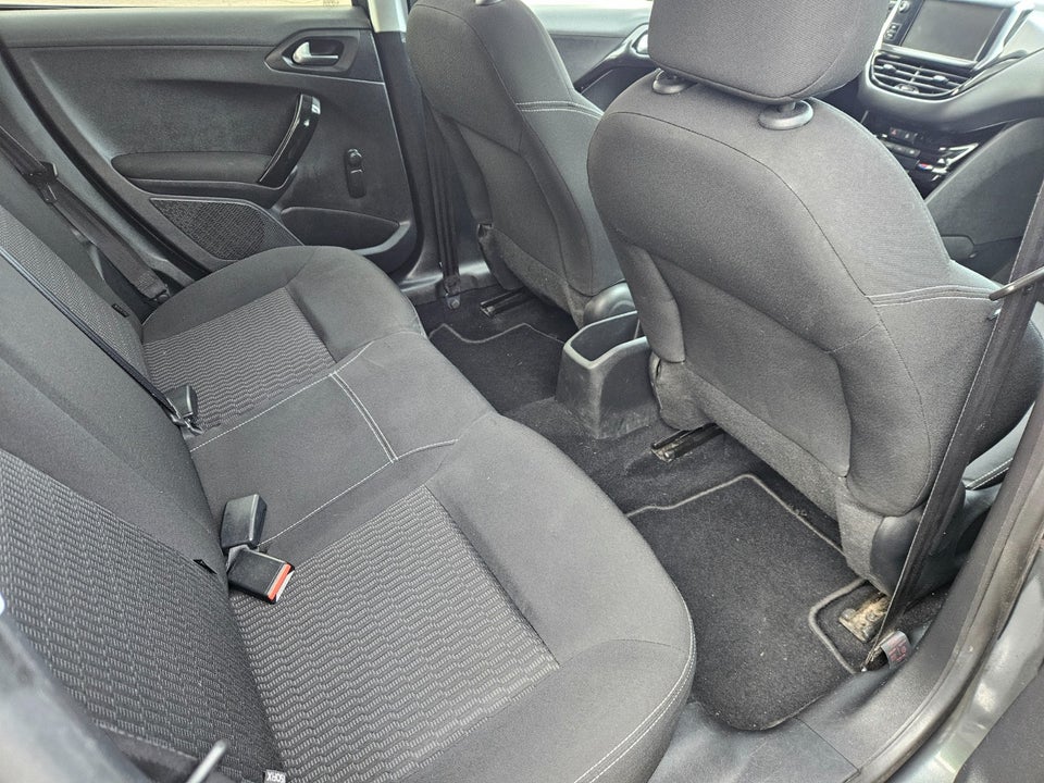 Peugeot 208 1,6 BlueHDi 100 Active 5d