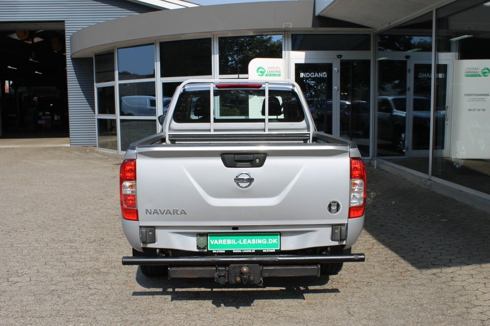 Nissan Navara 2,3 dCi 160 King Cab Visia 2d