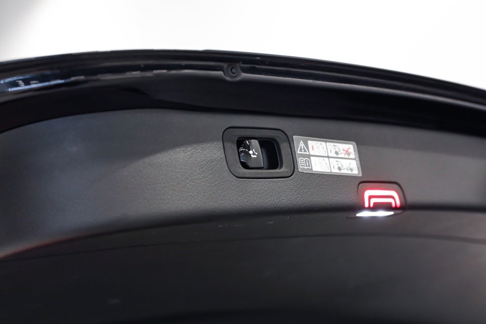 Mercedes C200 1,5 AMG Line stc. aut. 5d