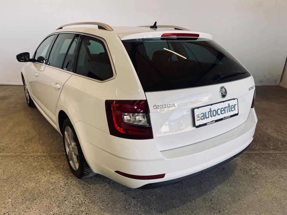 Skoda Octavia 2,0 TDi 150 Style Combi DSG 5d