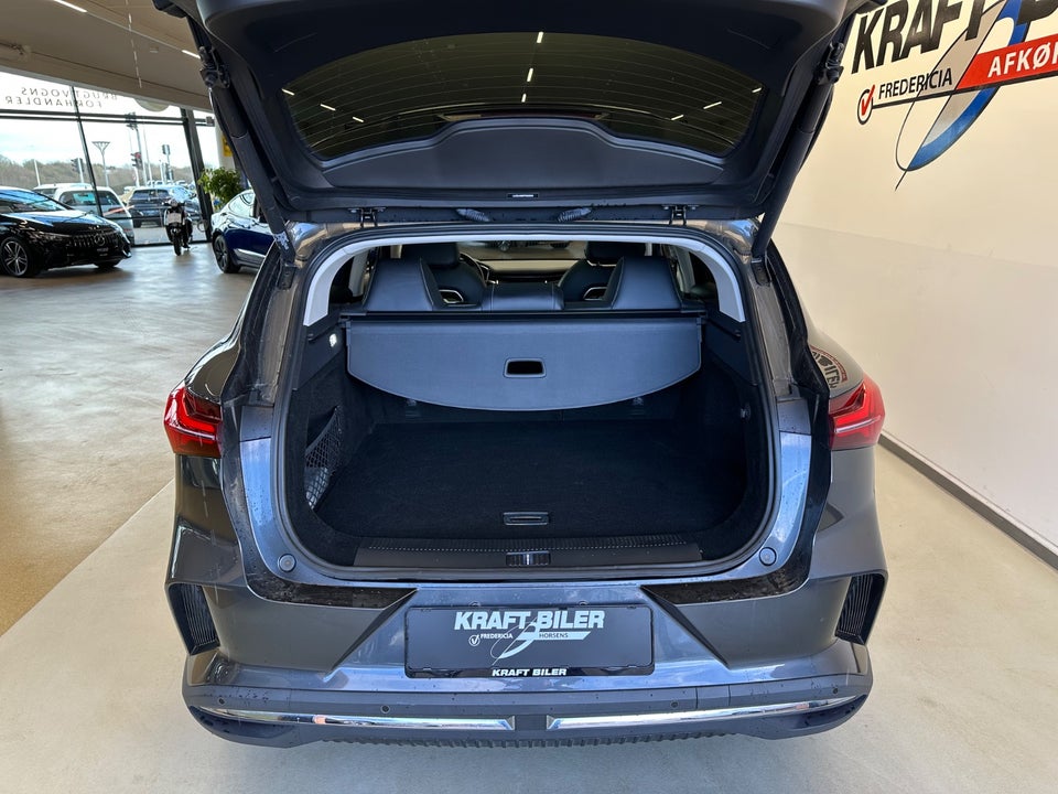 MG Marvel R Performance 5d