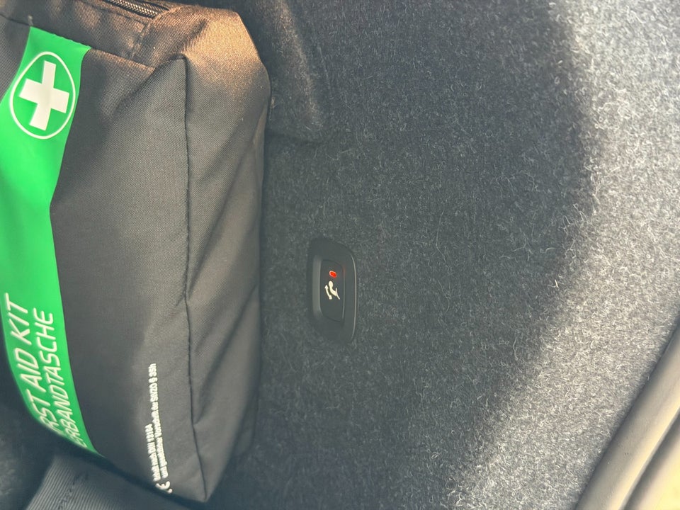 Volvo XC40 ReCharge Extended Range Core 5d