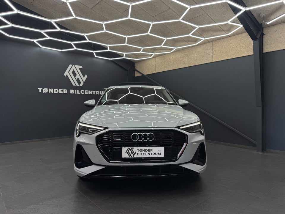 Audi e-tron 55 S-line quattro 5d